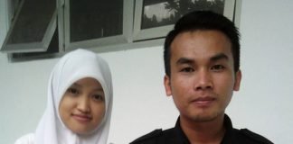 Ketua HIMIKOM UMI periode 2015-2016, Muh Yunus bersama penulis. (foto:ist)
