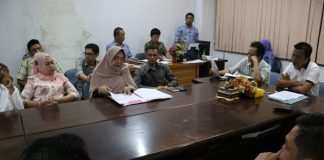 Komisi A DPRD Kota Makassar mengadakan Rapat Dengar Pendapat (RDP) bersama Warga Jalan Cendrawasih, di Ruang Fraksi Golkar DPRD Kota Makassar, Jum'at (17/6/2016)