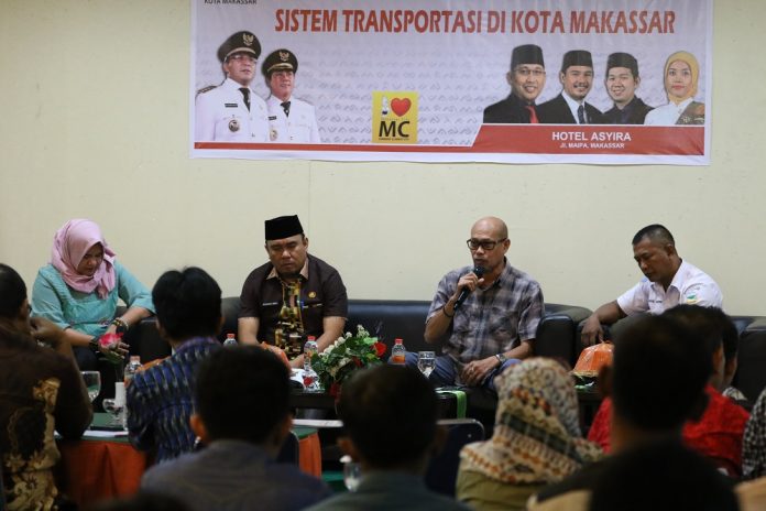 Sekretariat DPRD Kota Makassar kembali melaksanakan Program kemitraan bersama Masyarakat yang dikemas dalam Diskusi Interaktif bertajuk “Sistem Trasportasi di Kota Makassar” di Hotel Asyra, Jl. Maipa, Makassar, Jum’at (29/7/2016).