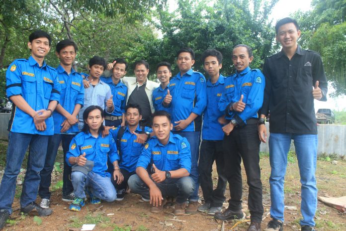 Pengurus BEM FT UPRI Makassar Bersama Dengan Wakil Dekan I FT UPRI Makassar