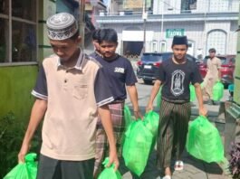 Santri Ponpes Yayasan Masjid Taqwa Dapat 150 Menu dari BAZNAS Makassar